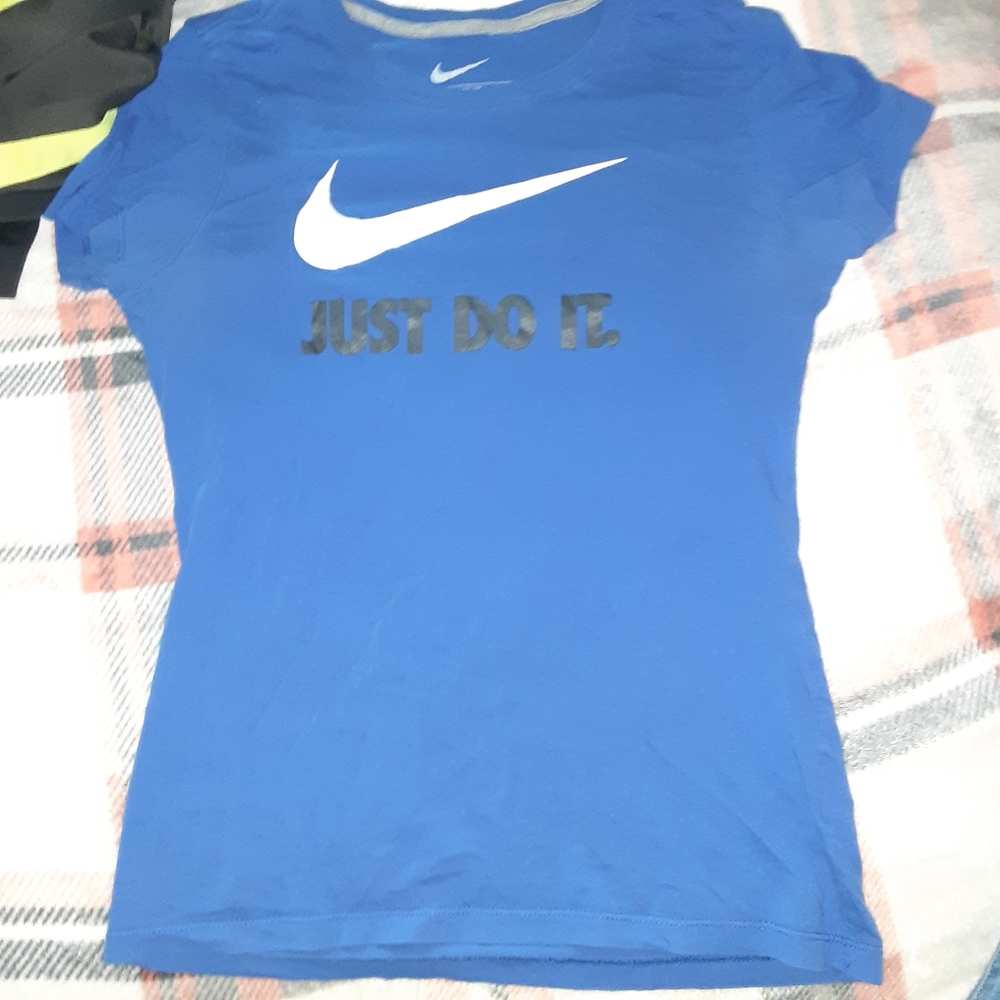 Blue Slim Fit Nike Shirt